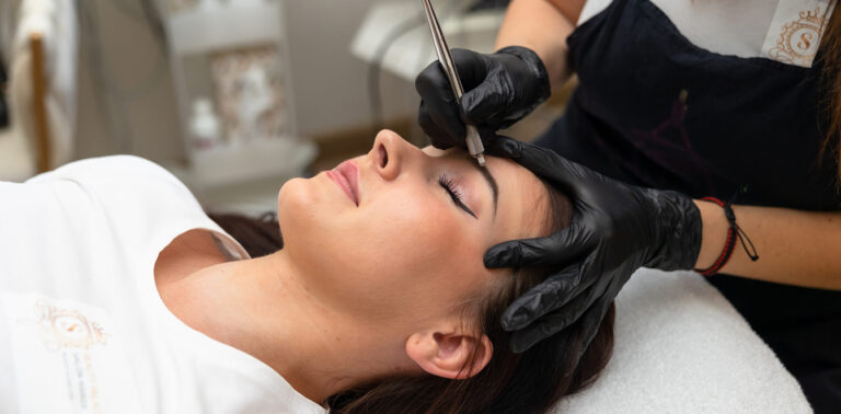 Profesionálna úprava obočia - salón krásy Beauty Palace