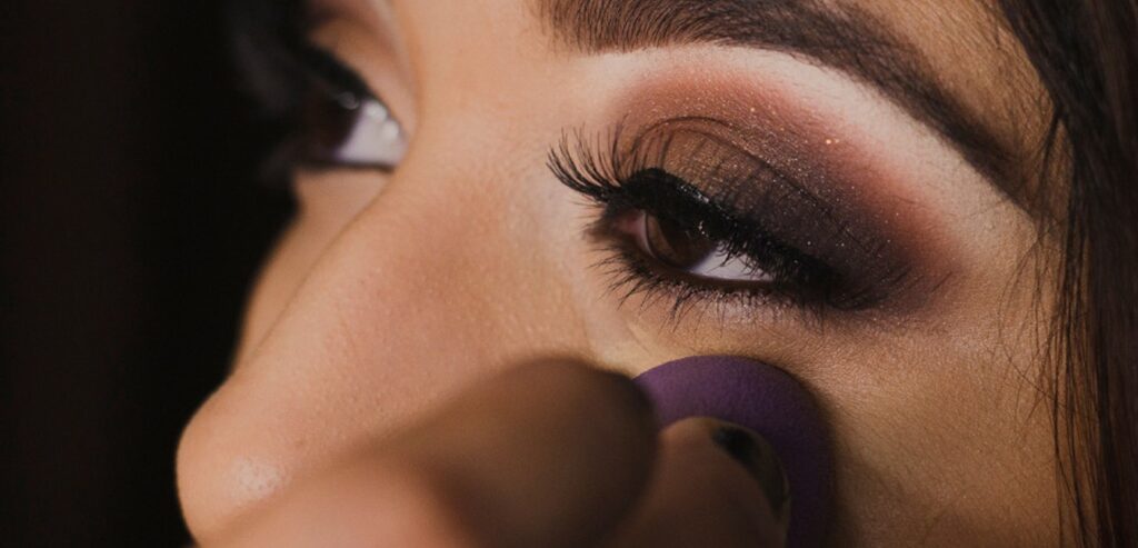 Profesionálny make up a dokonalý účes